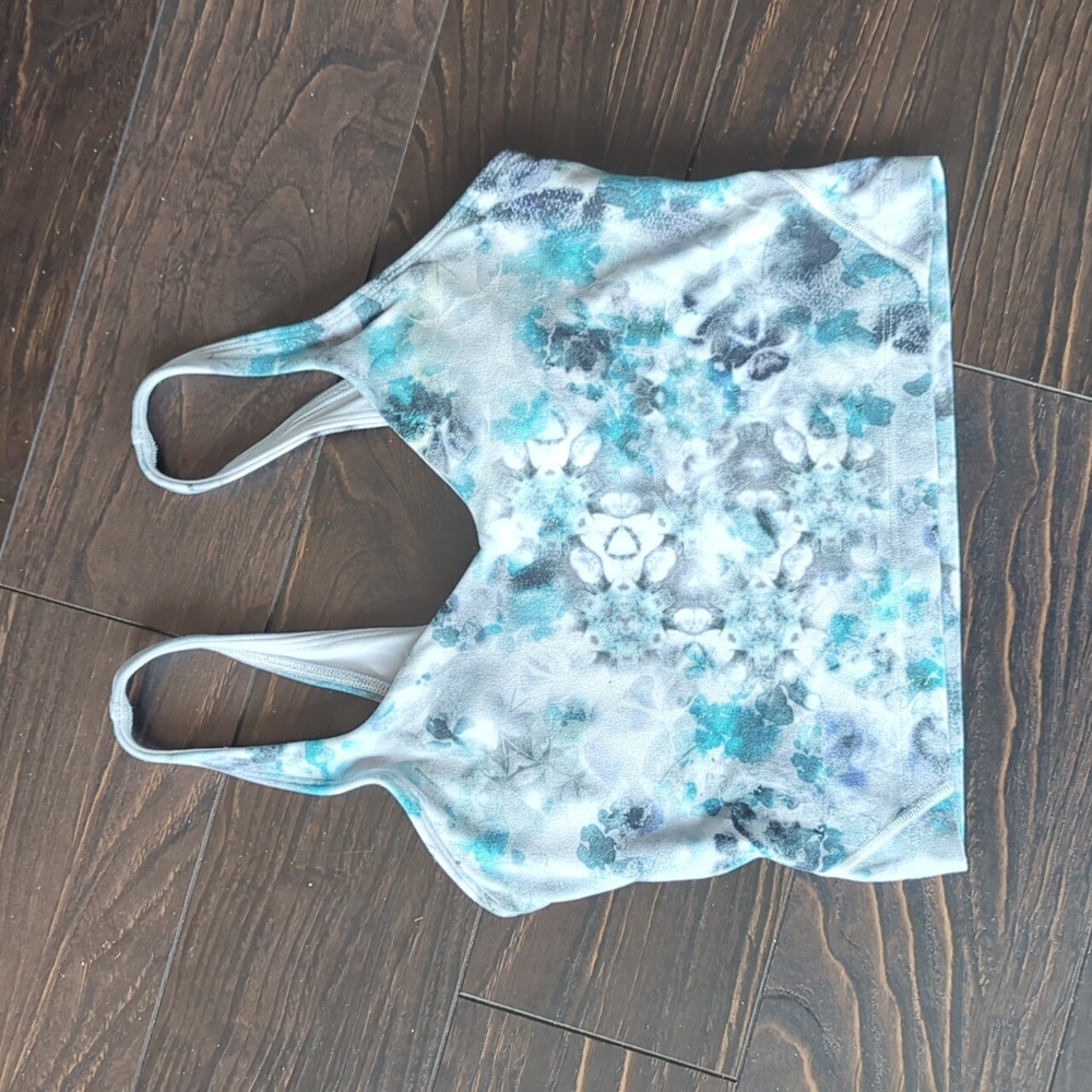 Lululemon align tank light blue and gray pattern size 4